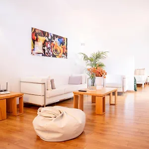 modern-sea-front-apartment-in-garachico.in-canary-islands.com/